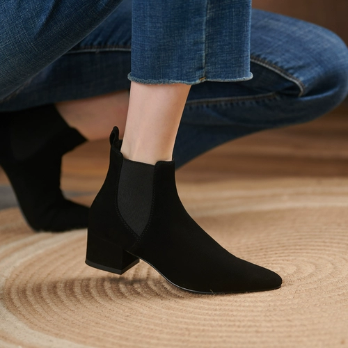 Martens, флисовые зимние матовые короткие сапоги с заостренным носом, 2023 года