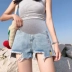 Bà bầu denim quần short hè 2019 mới khoét lỗ quần mới mặc rộng size thời trang mẹ thủy triều phiên bản Hàn Quốc - Phụ nữ mang thai quần / quần bụng quần áo bầu đẹp Phụ nữ mang thai quần / quần bụng