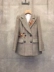 Áo kẻ sọc thêu hoa nhỏ phù hợp với áo khoác nữ phiên bản Hàn Quốc 2018 mùa thu mới khí chất mỏng kiểm tra bộ vest sang trọng bộ vest nữ quần ngắn Business Suit