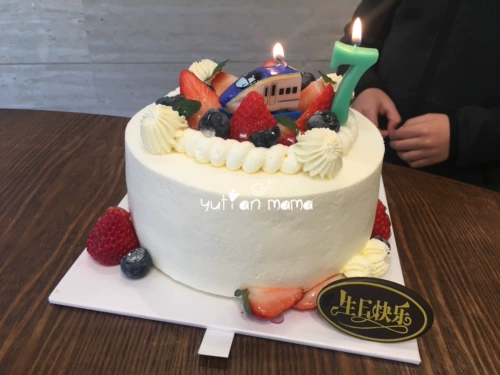 Японская поезда по дню дня рождения