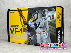 «Роботек» (Robotech) 万代 dx超合金 超时空要塞 vf-1s