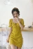 Dora Chaoren Hall Hồng Kông hương vị retro chic vuông dây đeo cổ áo eo váy triều tính khí Slim Một từ váy nữ mùa hè