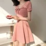 Hàn Quốc mua mùa hè Phiên bản Hàn Quốc nhỏ cao Hồng Kông hương vị quần áo lưới màu đỏ eo cao váy kẻ sọc quần áo phụ nữ - Váy eo cao váy hở eo