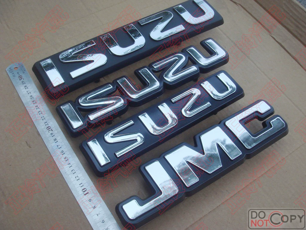 Шильдик Isuzu forward