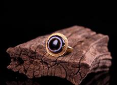 Украшения на руку 天然羊板眼戒指羊眼板珠古珠老珠子缠丝板眼18k金镶女士天珠戒指