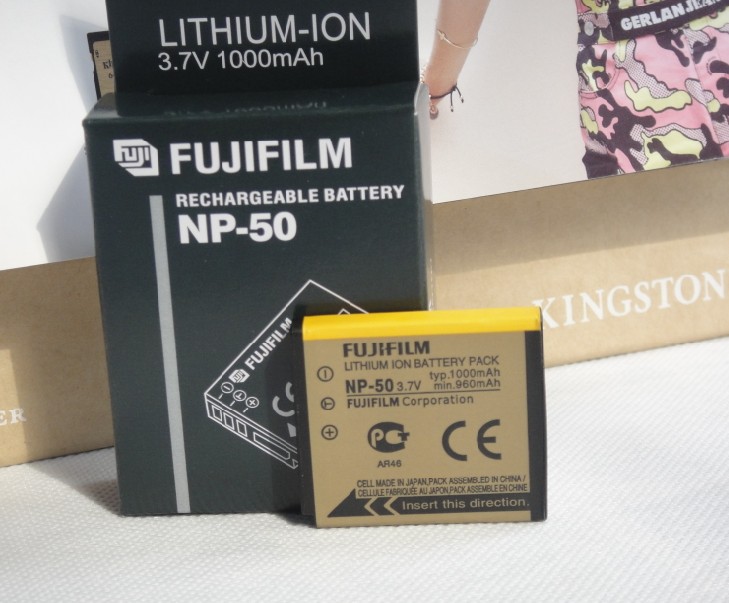 NP-50 Fuji pin F300 F70 F75EXR F200 F85 F200 Máy ảnh kỹ thuật số F80 Pin - Phụ kiện máy ảnh kỹ thuật số túi đựng máy ảnh fujifilm