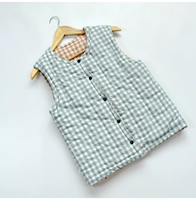 Вымыть голубую ткань