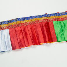 Буддийский сувенир 佛教八吉祥帷幔密宗佛堂装饰用品五色墙围4.7米帷幔桌围普玛