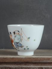 Изделие из керамики 景德镇厂货瓷器手绘粉彩童心童子嬉戏小杯子茶杯古玩古董精品陶瓷