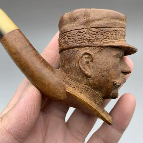 Свинья с борьбой с новым французским эпохи EPC Резьбовым лидером Тема натуральные рога крупного рогатого скота, сотни лет боевые