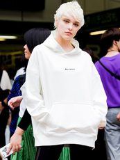 Куртка для йоги aumnie澳弥尼 琥珀logo连帽上衣女士全棉百搭休闲卫衣