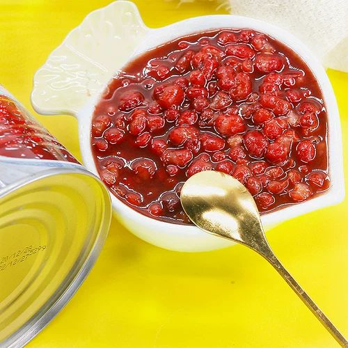 Манчжонг -банки с красной фасоль