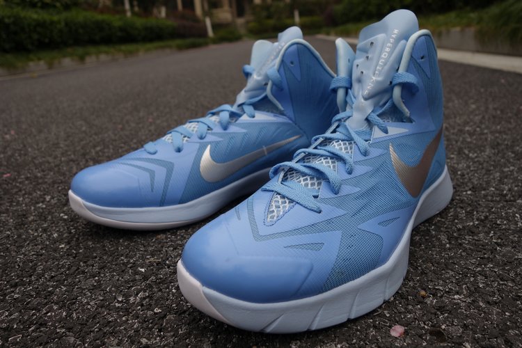 绝美北卡蓝 nike欧文lunar hyperquickness 北卡色 652