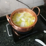 Lijiang Copper Everbone Mopper Soup Pot с кастрюлем и полным рисом.
