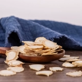 Зи Луотанг Гинзенс Бай Гинзэн Шэн Шенг Гинцент Джилин продукты женьшень новые серы Новые продукты пять лет пять лет