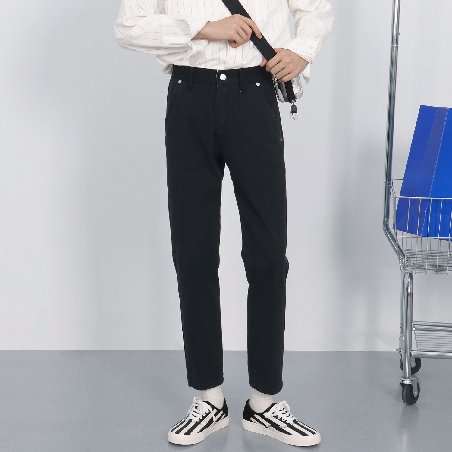 Spring natural-color washed straight-leg jeans for men, light luxury high-end white 9-inch casual pants, trendy and fashionable for men details Picture