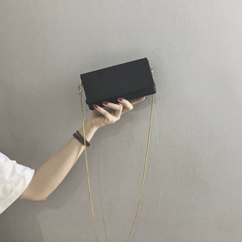 Маленькая небольшая сумка, модная цепь, сумка на одно плечо, коллекция 2023