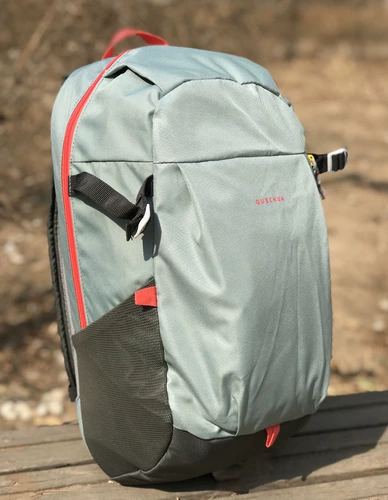 Спортивный рюкзак подходит для мужчин и женщин для отдыха для путешествий