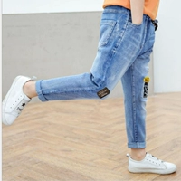 Quần bé trai mùa xuân 2019 mẫu lớn trẻ em nước ngoài trẻ em quần jeans nam màu sáng phiên bản Hàn Quốc của cậu bé lỏng lẻo - Quần jean chân váy bò bé gái 