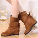 Весенняя и осенняя поверхность увеличивает учащихся с одиночными ботинками, ножными ботинками, маленькими рукавами, отстой, сапогами с порывом, высокими матерями для матерей.