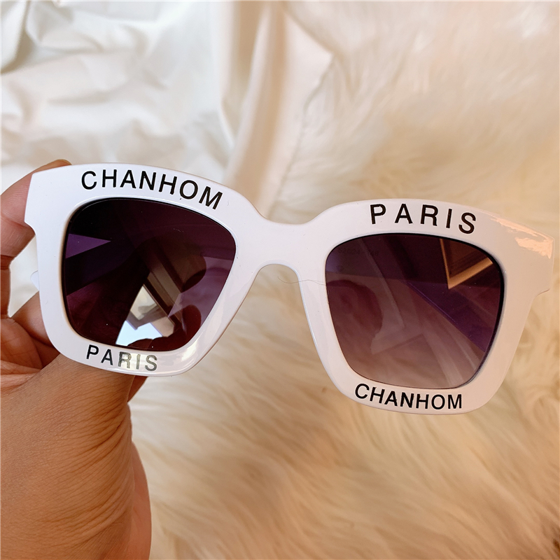 Rose Redvintage Sunglasses Port style Europe and America Retro photograph cat eye Sunglasses Purple series lovers pose female collocation