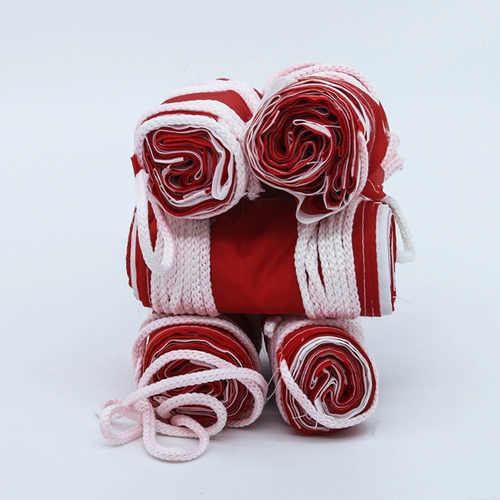 Изоляция ткани полиэстера Обратите внимание на предупреждение о безопасности