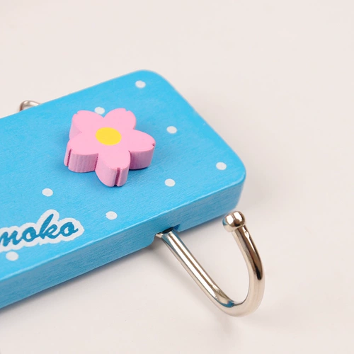 Япония креативный мультипликационный карауон Сяосин может неоднократно использовать трехобменную дверь крючков за кухней ванной деревянный липкий крюк