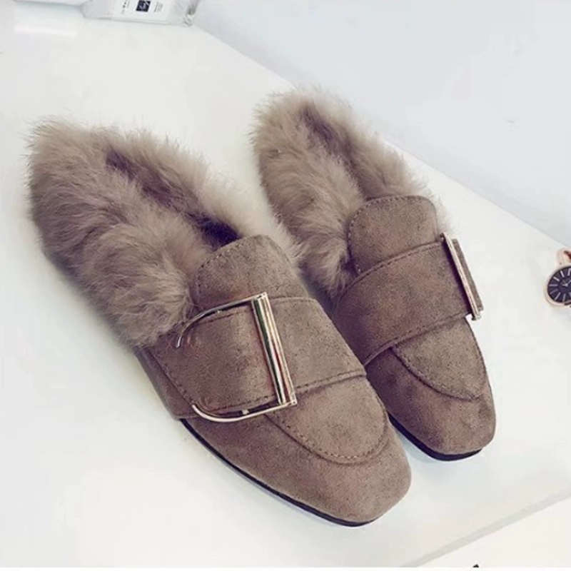 2019 mùa thu và mùa đông mới Baotou dép sang trọng retro thỏ lông kim loại khóa phẳng nửa dưới kéo giày lười Giày Muller nữ - Dép