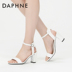 Giày nữ Daphne 2017 mùa hè mới vuông đầu dày dày từ khóa cao gót với thời trang đơn giản đi lại hoang dã sandal bitis Sandal