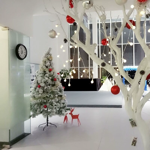 Моделирование рождественской елки Снежные деревья Стирание белые снежинки падает снежным торговом центром супермаркет рождественские декоративные принадлежности