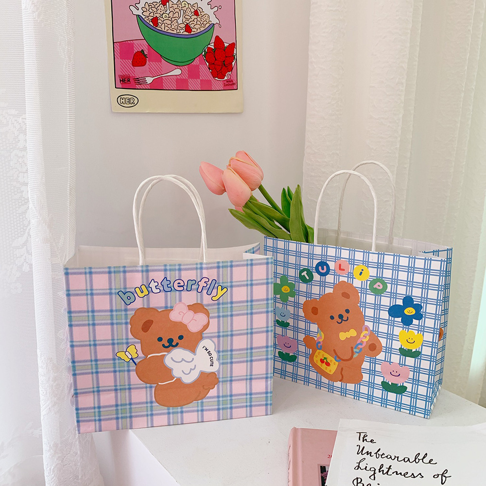 ins กระเป๋าใส่ของขวัญน่ารัก กระเป๋านักเรียน กระเป๋าถือ กระเป๋าช้อปปิ้ง ins风可爱礼品袋卡通超萌小清新礼物包装纸袋学生迷你手提购物袋 ins กระเป๋าใส่ของขวัญน่ารัก กระเป๋านักเรียน กระเป๋าถือ กระเป๋าช้อปปิ้ง