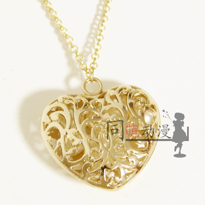 taobao agent COS prop MF Macrotic Fortress F Xuelu Queen Dating Bracelet Heart Necklace
