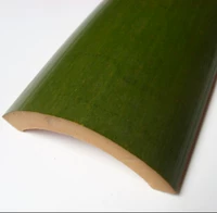 Оставьте зеленую руку бамбука и возьмите бамбуковые чипсы бамбук резного сырья бамбуковые листовые листы, сырья, бамбуковые блок бамбука