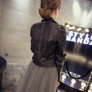 Mùa xuân và mùa thu mới của Hàn Quốc quần áo xe máy của phụ nữ PU da áo khoác ngắn Slim mỏng áo khoác ve áo da nhỏ của phụ nữ thủy triều áo khoác da nữ cá tính