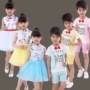 Ngày của trẻ em điệp khúc trang phục chàng trai và cô gái phun công chúa váy đồng phục học sinh mẫu giáo quần áo trẻ em hiệu suất váy trẻ em hàn quốc