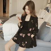 Mùa xuân mới Hàn Quốc phù hợp với áo khoác dây rút quần short giản dị phù hợp với thời trang nữ khí chất hai bộ thủy triều - Bộ đồ