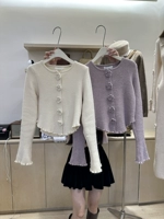 Осенний свитер, в корейском стиле, круглый воротник, в цветочек, яркий броский стиль, по фигуре