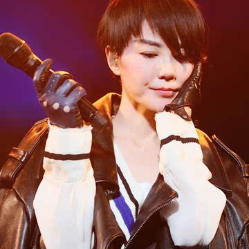 王菲演唱会同款 2017早春新款 气质大v领 条纹撞色套头毛针织衫女