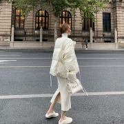Middletone | Phiên bản Hàn Quốc của áo cổ cao rộng ngắn xuống áo khoác trắng xuống áo khoác nữ - Xuống áo khoác