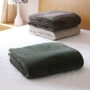 Không in san hô fleece chăn mùa xuân và mùa thu duy nhất đôi sofa chăn cơm trưa văn phòng phá vỡ chăn nhỏ chăn giải trí chăn mền nhung