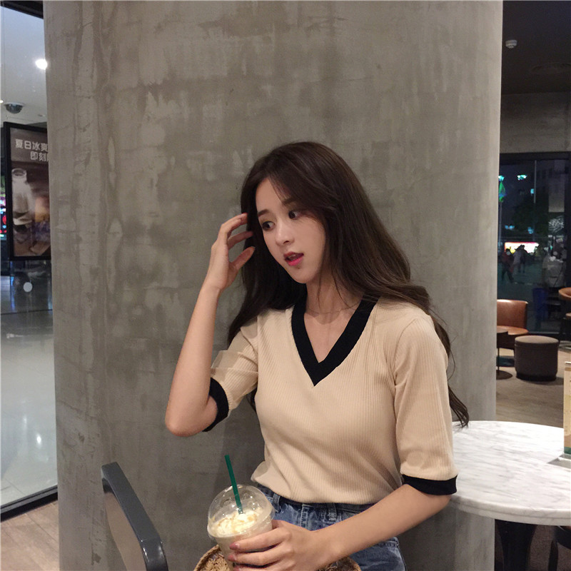 High-end spring women's wear 2018 new Korean version of loose and thin classic matching thread V-neck new model