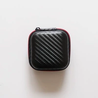 Мелкая черная красная молния