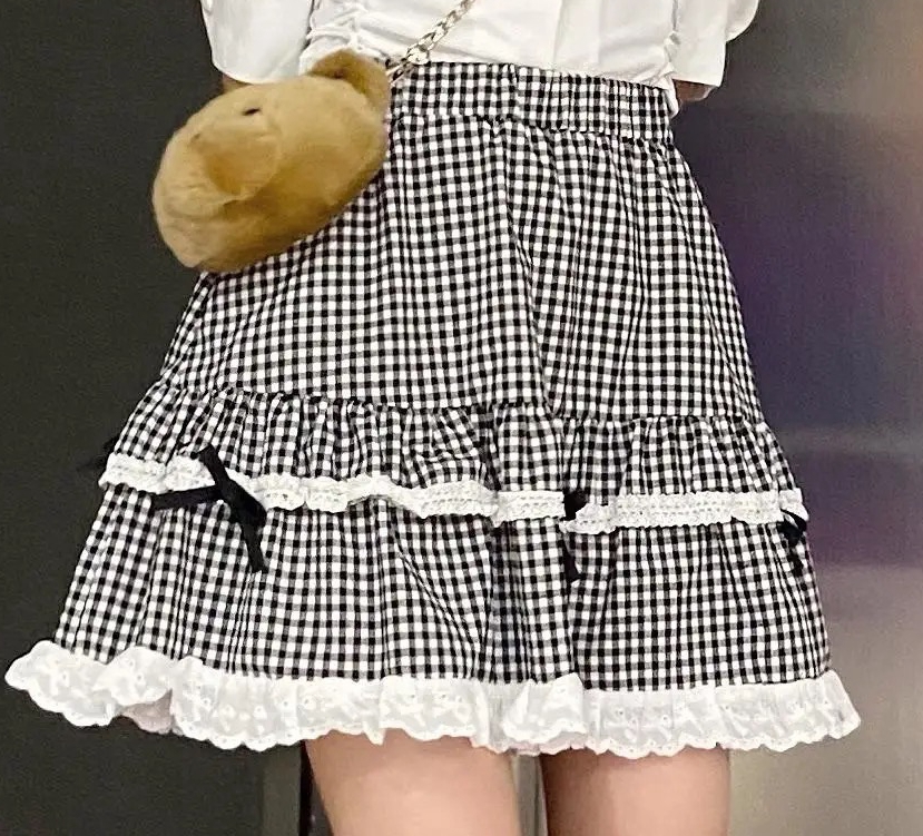 Black And Whitesolar system Soft girl lovely Harajuku Sweet cool handsome Academic atmosphere jk lattice Close your waist Show thin camisole lace skirt