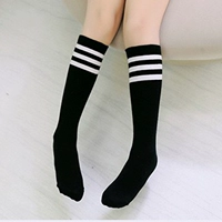 Черные носки и белые носки