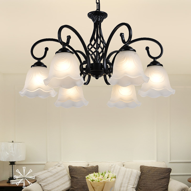 欧式吊灯卧室美式客厅餐厅现代简约大气家用铁艺创意个性复古灯具 