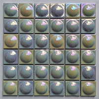 Прозрачный