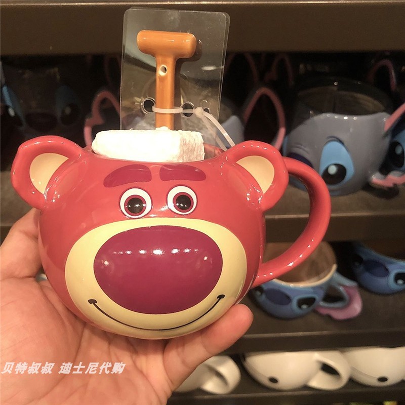 Strawberry Bear Spoon & 458MlShanghai Disney Purchasing agent Mickey Minnie Aisha Vigny Donald Duck Steve lovers ceramics Mug Water cup