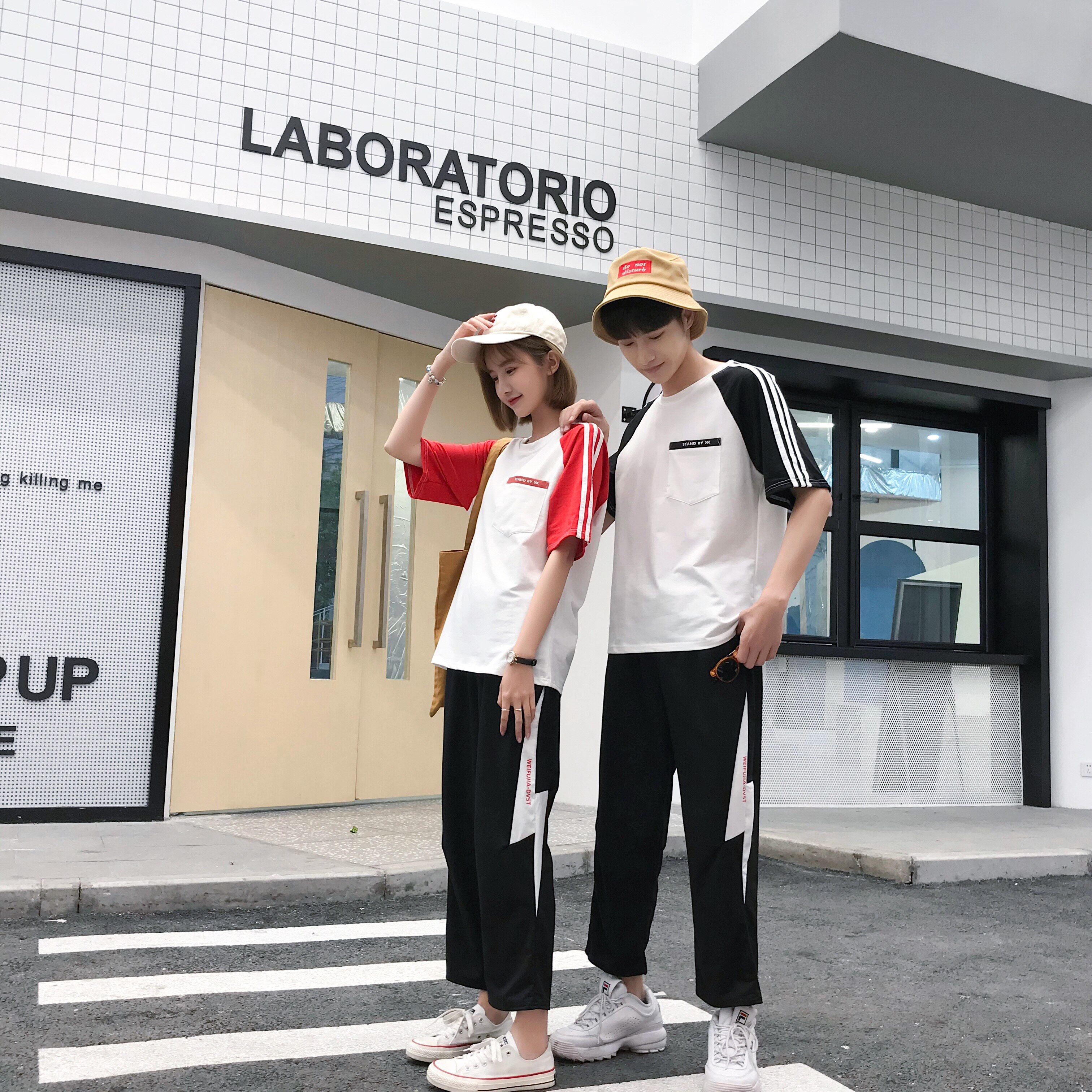 5035#实拍情侣装韩版短袖套装学生班服上衣22裤子26