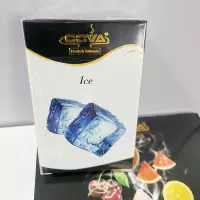 Белые кубики льда