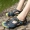 Giày lỗ nam 2019 mùa hè cá tính mới Baotou dép nam thể thao ngoài trời lội giày câu cá cỡ lớn thủy triều - Sandal